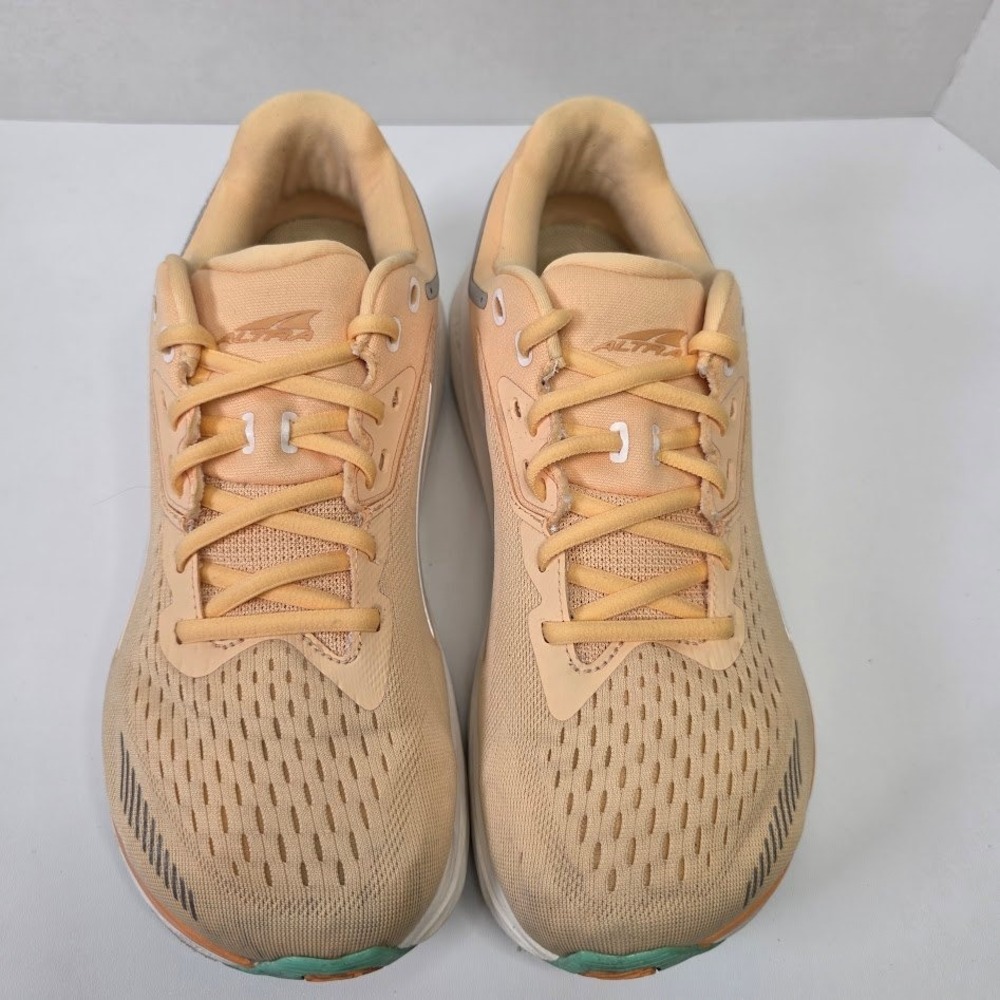 Altra Via Olympus Women's Sz 9.5 Running‎ Shoes Peach Trail Max Cushion - Picture 9 of 13